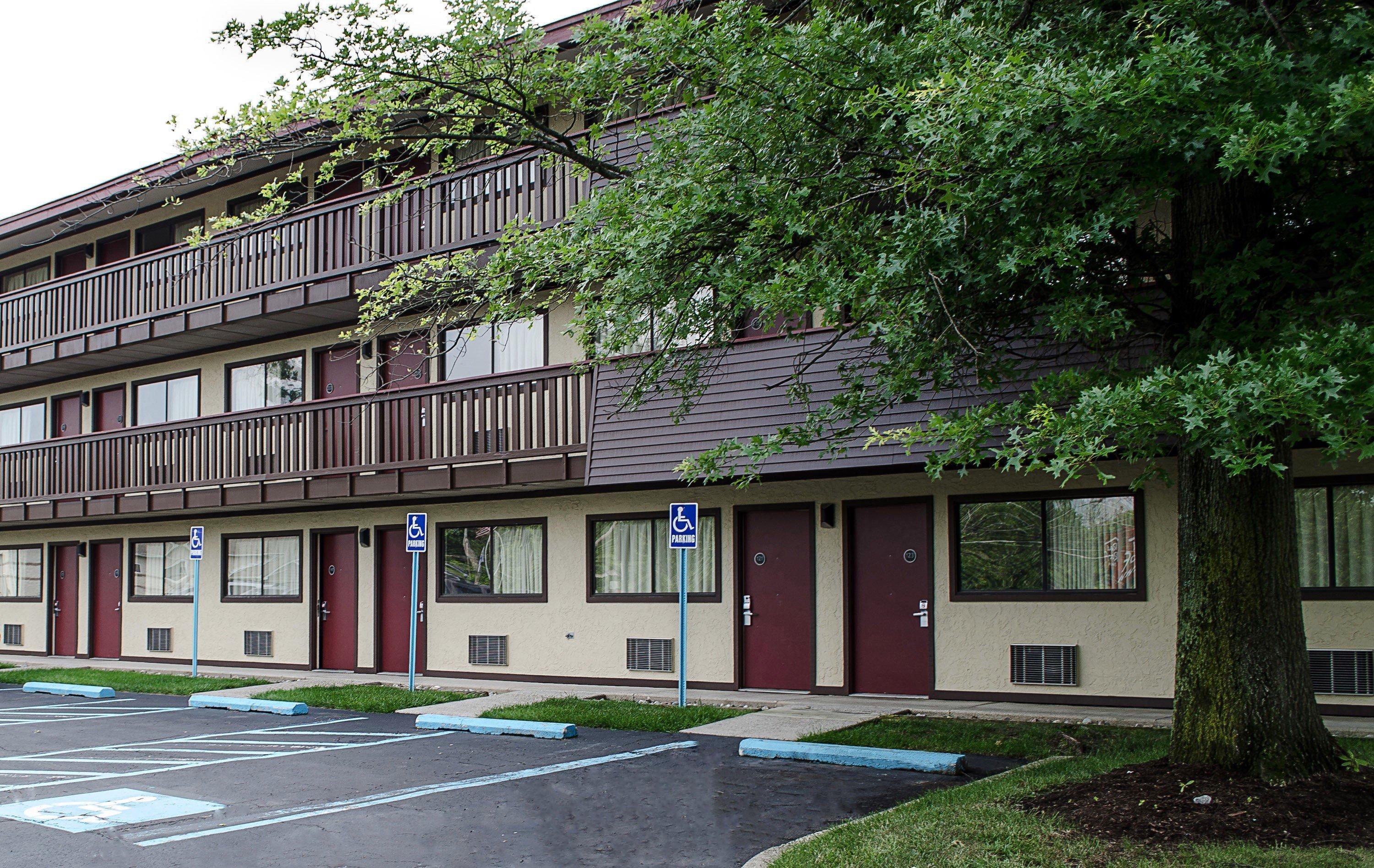 Red Roof Inn Philadelphia - Oxford Valley Langhorne Exterior photo