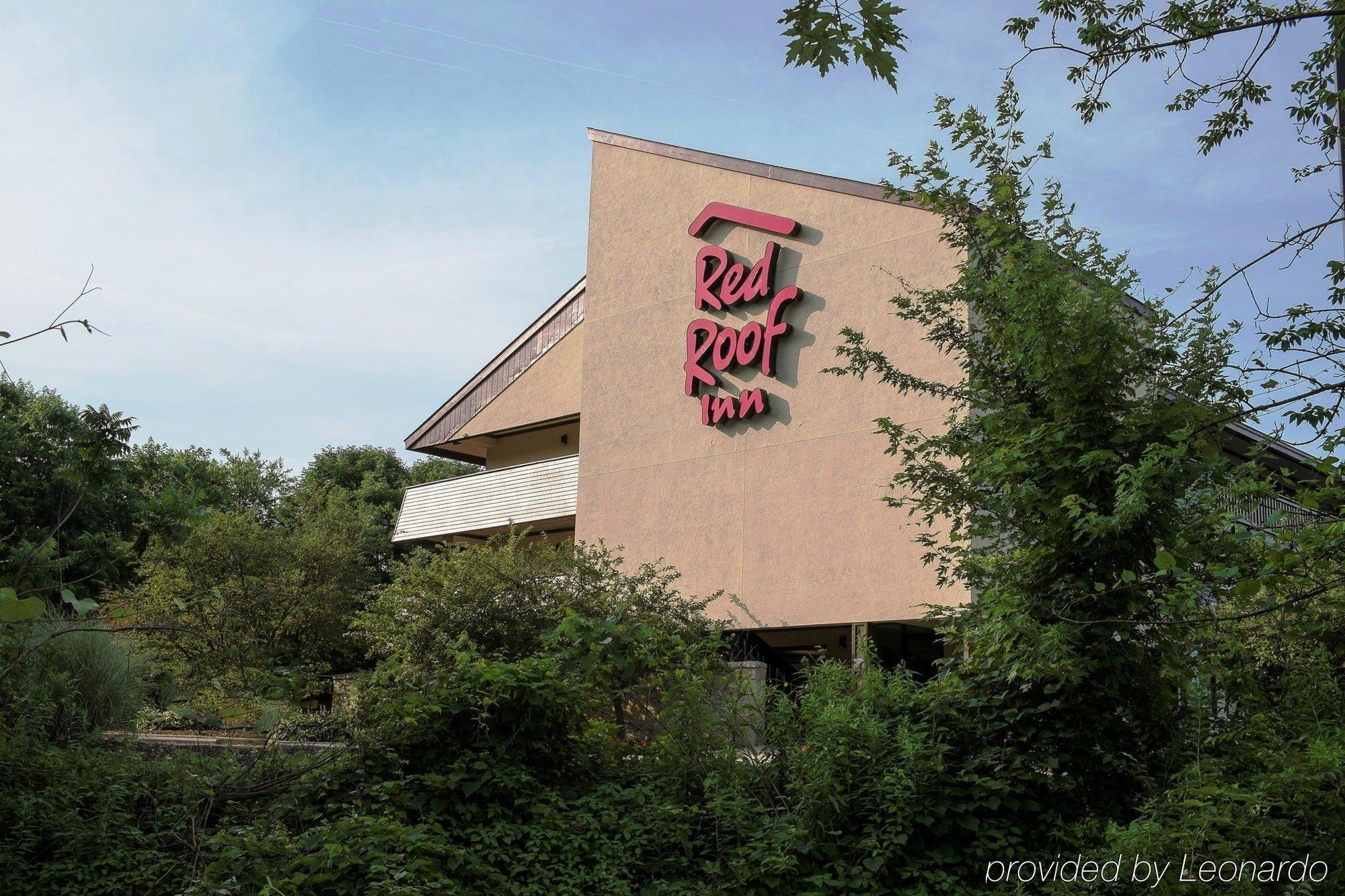 Red Roof Inn Philadelphia - Oxford Valley Langhorne Exterior photo